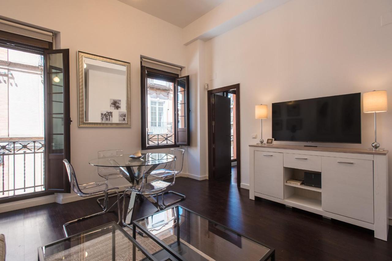 Apartamento Puerta Real - Free Parking Sevilla Kültér fotó
